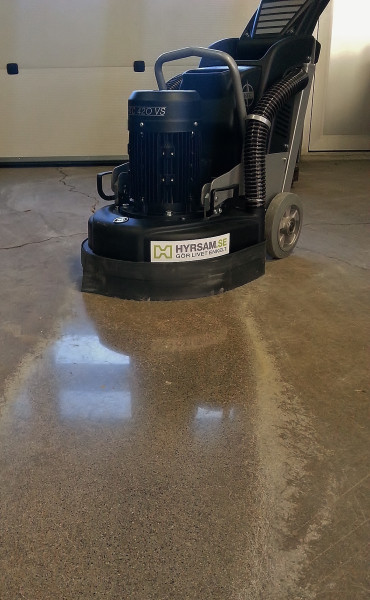 golvslip 230v passar bade betonggolv